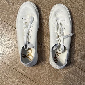 White Sam Edelman tennis shoes